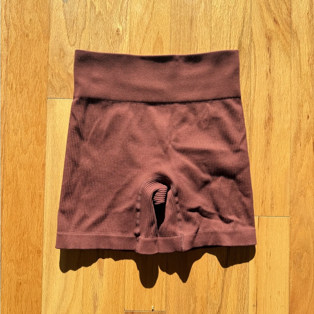 Women's Maroon Ribbed Shorts